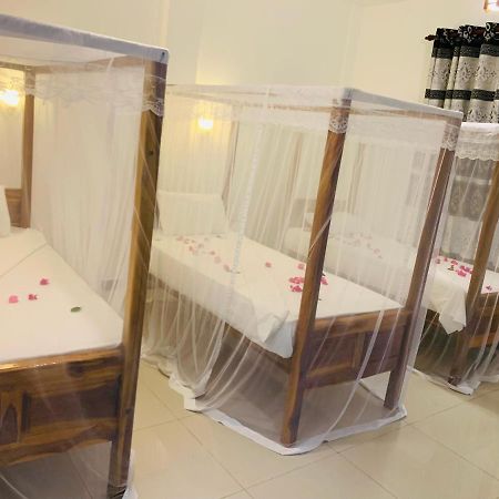 Chithru Bay Rooms & Hostel Arugam Bay Εξωτερικό φωτογραφία