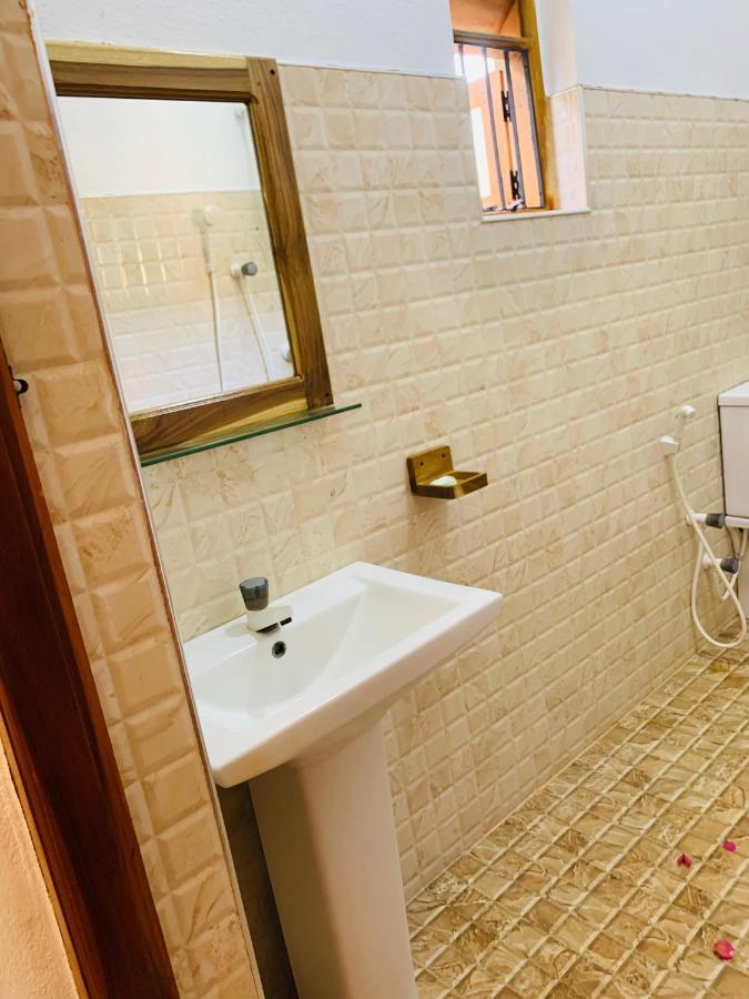 Chithru Bay Rooms & Hostel Arugam Bay Εξωτερικό φωτογραφία