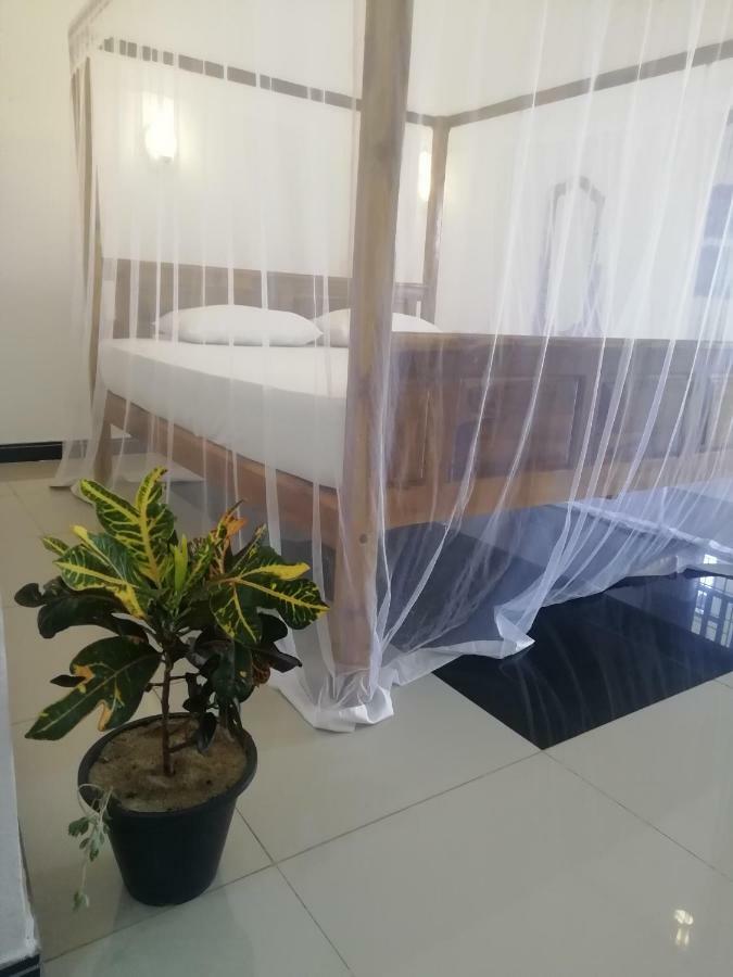 Chithru Bay Rooms & Hostel Arugam Bay Εξωτερικό φωτογραφία